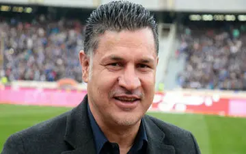 واکنش علی دایی به فینالیست شدن پرسپولیس + عکس