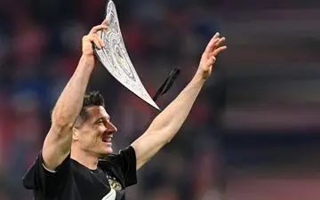 لواندوفسکی: از مدیران باشگاه باید بپرسید که می‌خواهند من بمانم یا نه/ تا الان که هیچ اتفاق خاصی رخ نداده است