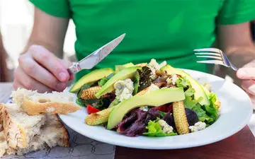 9 ماده غذایی که نباید قبل از ورزش خورد