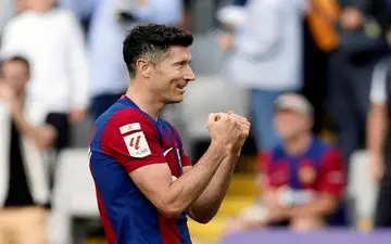 ستاره لهستانی بارسا: رئال مادرید با امباپه قدرتمندتر می‌شود، اما ما شکست‌ناپذیریم!