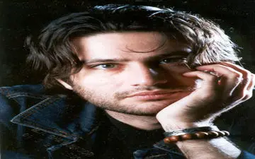  عکس دیده نشده از کودکی بازیگر خط قرمز