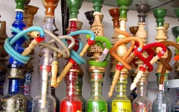 شوهرم نشستن پای دوسیب را بیشتر از من دوست دارد! 