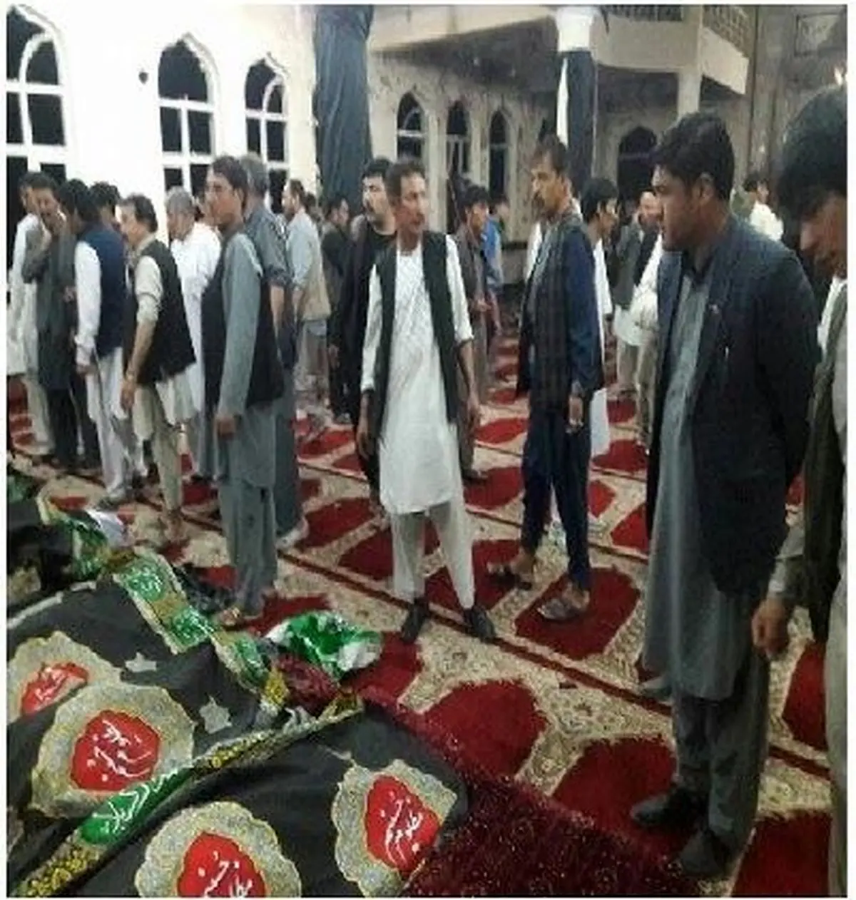  بیش از 60 شهید در دو حمله انتحاری به نمازگزاران دو مسجد در افغانستان