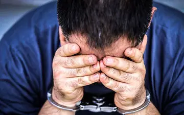 جسد زن تهرانی روی تخت خانه اش پیدا شد / مرد فراری دستگیر شد؟ 