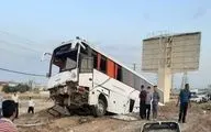 برخورد اتوبوس با وانت نیسان در محور قزوین–تهران / ۲۲ نفر دچار حادثه شدند