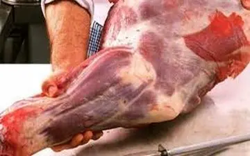 عرضه گوشت گراز در یک رستوران/ دستگیری 3 نفر