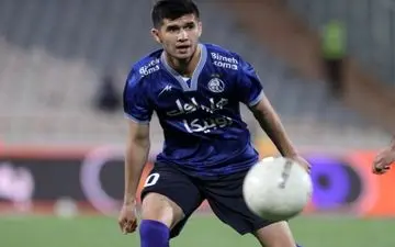 بازیکن مورد علاقه فرهاد در استقلال ماندنی شد