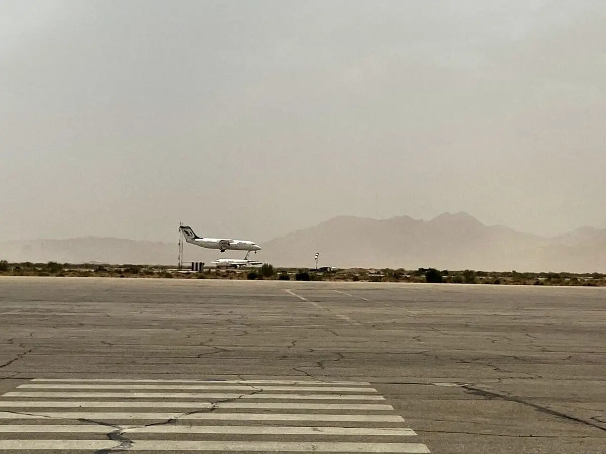 گرد و غبار، پرواز تهران - ایلام را در فرودگاه کرمانشاه نشاند