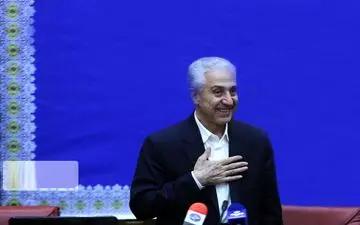 ادای احترام وزیر علوم به مقام بوعلی سینا
