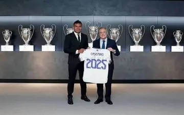 کاسمیرو تا ۲۰۲۵ با رئال مادرید تمدید کرد
