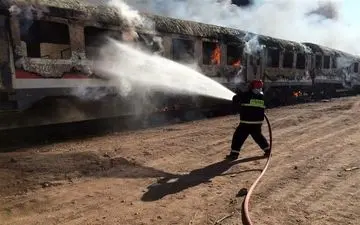  ۱۱ درصد واگن‌های مسافری کشور سوخت/ مجوز قانونی برای بازسازی واگن‌های سوخته در «رودشور» وجود داشت