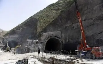 کاهش نیم ساعتی زمان سفر تهران به شمال با اجرای تونل ریلی البرز