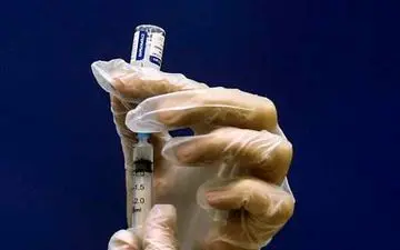 بی اعتنایی به واکسن و خیزهای کرونا 