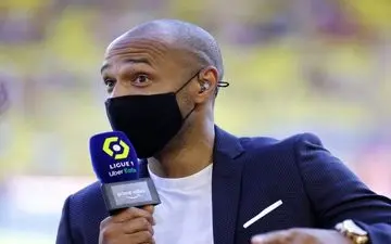 تیری آنری به ستایش از برکمپ پرداخت