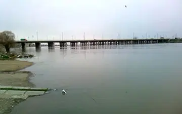 بالا آمدن سطح آب رودخانه زرینه رود در میاندوآب + فیلم 