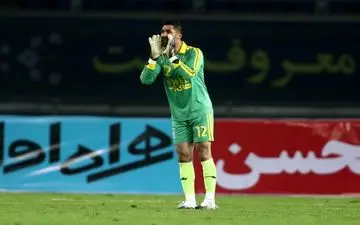 رشید مظاهری در تمرین سپاهان حاضر شد 