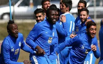 باشگاه استقلال بازیکنانش را برای دربی مسلح کرد!