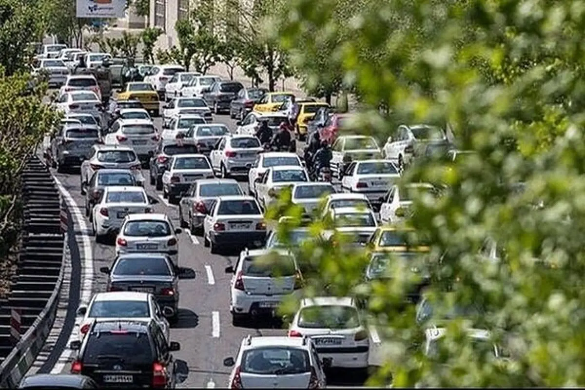 ترافیک سنگین در تهران/ این معابر را دور بزنید!