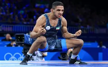  کشتی آزاد قهرمانی جهان| عموزاد بی‌رحمانه فینالیست شد/ تکرار فینال المپیک پاریس در زاگرب 