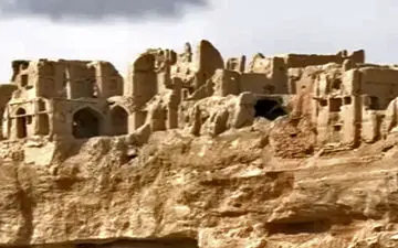 قلعه‌ای 2 هزار ساله که خانه‌هایی آپارتمانی شکل دارد + فیلم 