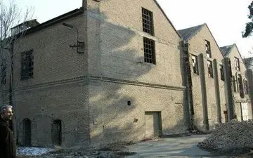  قدیمی ترین کارخانه قند خاورمیانه در حال تخریب است