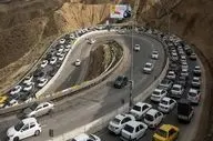  تداوم ترافیک فوق سنگین در جاده چالوس/ مسیرهای جایگزین را انتخاب کنید 