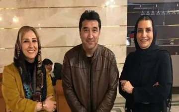 خداداد عزیزی و خانم های بازیگر در یک کافی شاپ