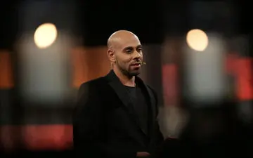 ارشا اقدسی به خواب مصنوعی رفته است
