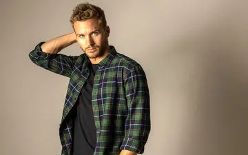 استایل پاییزی با پیراهن‌ چهارخانه برای آقایان خوشپوش: ایده‌هایی که نباید از دست بدهید!
