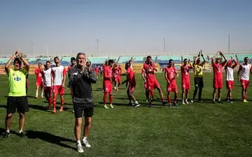 قرمزها در بحران؛گاف مدیریتی یا بی تجربگی؟