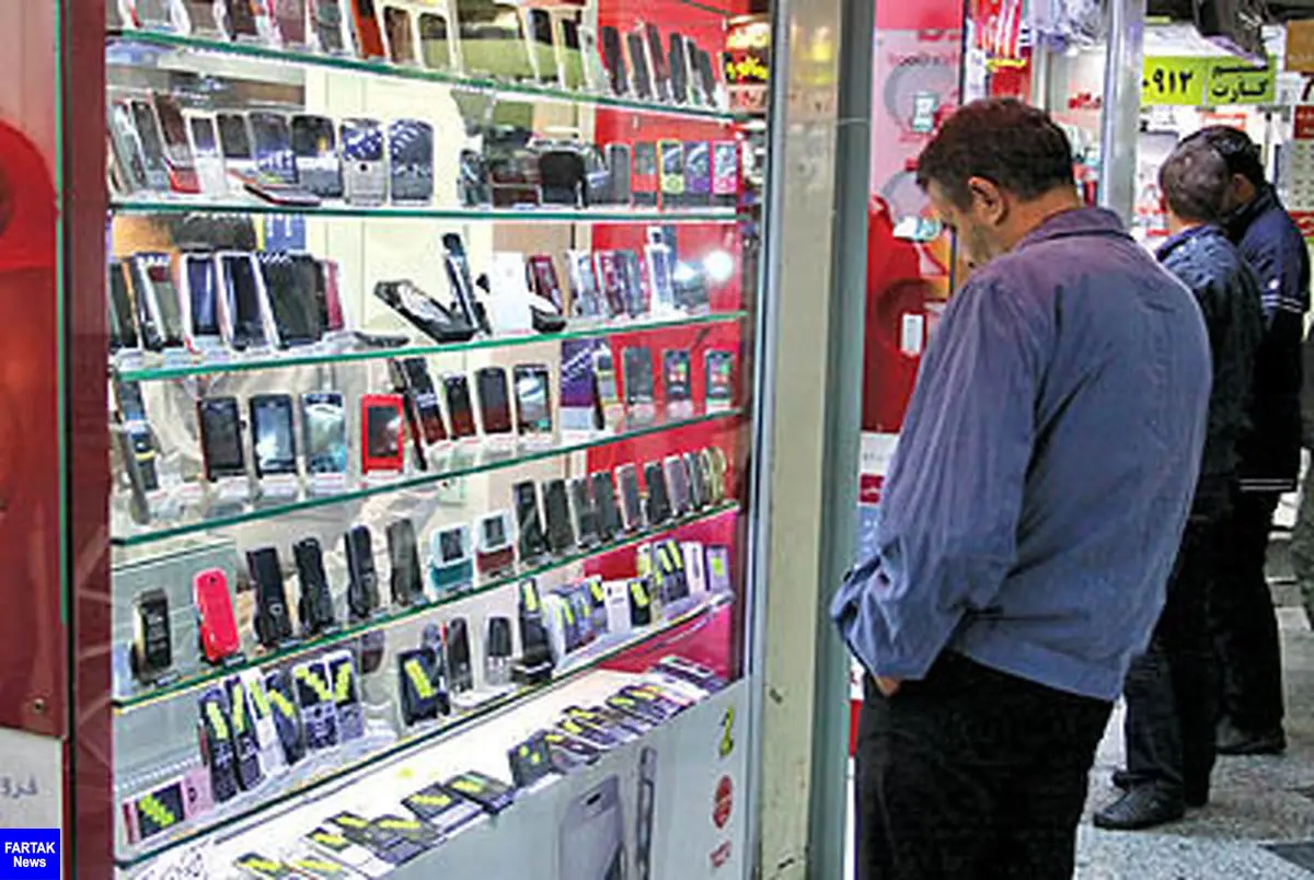 گران‌فروشی و احتکار در بازار موبایل ادامه دارد