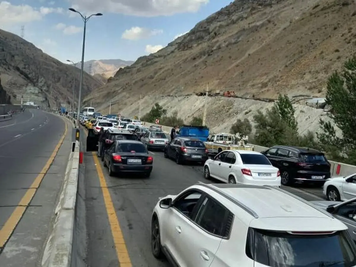 ترافیک پرحجم خودرویی در جادههای مازندران