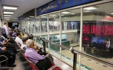 شاخص بورس منفی ماند