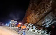 حادثه مرگبار در محور دوآب؛ جان باختن دو نفر بر اثر ریزش کوه