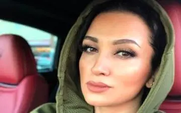 برف بازی خانم بازیگر در کانادا +عکس