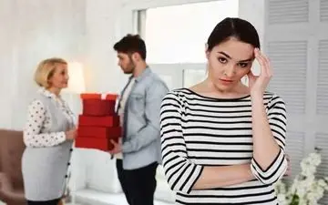 همسرم بیش از حد وابسته مادرشه ، چه کنم؟