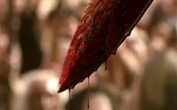  انتقامجویی از دوست با چاقو