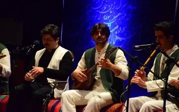 گزارش تصویری کنسرت گروه موسیقی آیین در همدان 