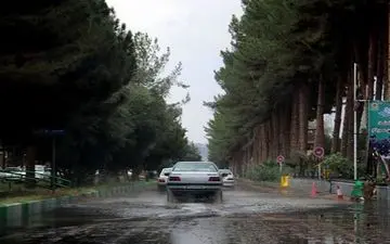 بارش باران و برف در جاده‌های 14 استان