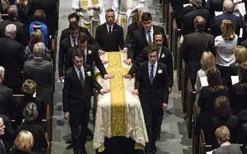 مراسم تشییع جنازه مادر جرج بوش + عکس