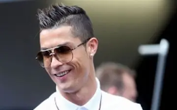 حسادت نامزد فوتبالیست مشهور به زنی که مدیر برنامه های اوست