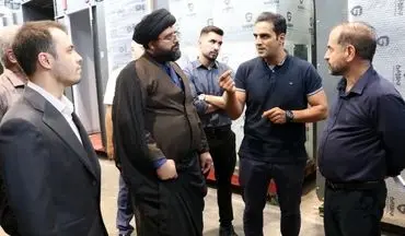 گزارش تصویری از حضور رئیس اوقاف شهرستان قدس در شهرک‌های صنعتی زاگرس و گلبرگ