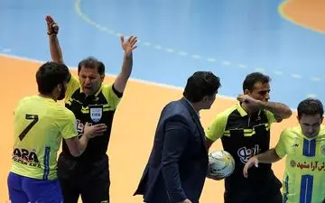 جریمه نقدی و محرومیت برای مربی فوتسالی