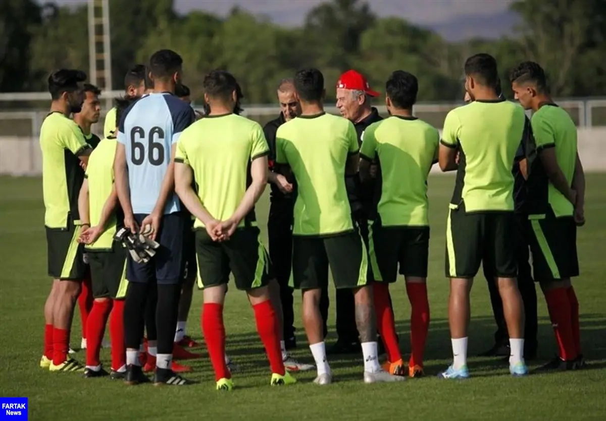 بازیکنان ایرانی تراکتورسازی را دنیزلی انتخاب نمی کند