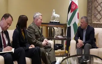 دیدار فرمانده سِنتکام با شاه اردن