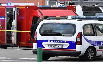 مجروح شدن 12 نفر در پی حمله نارنجکی در کافه!
