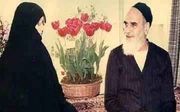 ماجرای انگشتر طلای اهدایی به حضرت امام(ره) و شوخی ایشان با همسرشان + فیلم