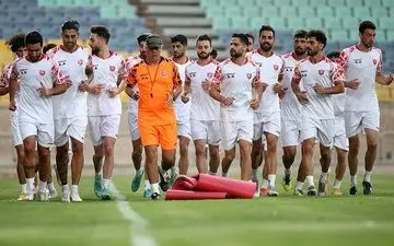 انتظاری: پرسپولیس در جذب مهاجم مثل استقلال عمل کند/ امیدوارم بازیکنان بزرگ کار بزرگی انجام دهند 