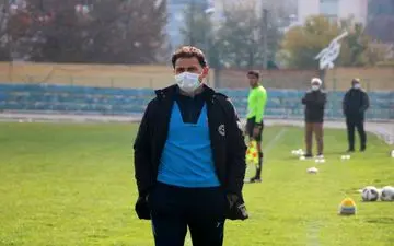 سرمربی نود ارومیه از هدایت این تیم استعفا داد 