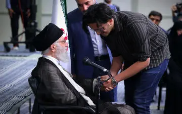 واکنش رهبر انقلاب به انتقادات تند جوانِ نخبه‌ ناامید از وضع کشور